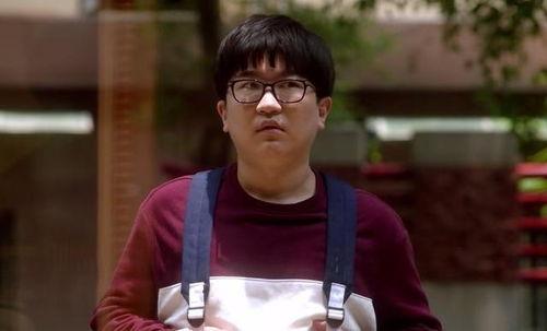 娱乐圈吃瓜背景图女男主